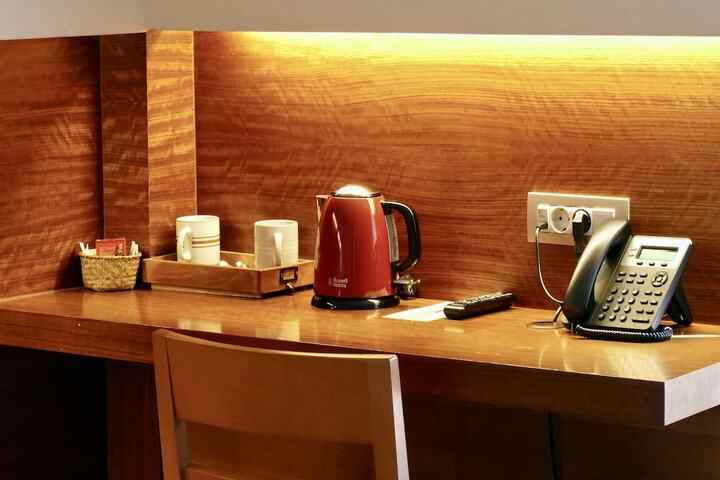 Breakfast/Coffee Service 26 of 57