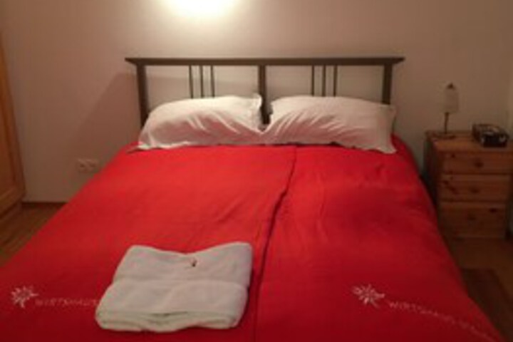 Room 28 of 47