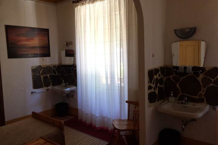 Room 20 of 20
