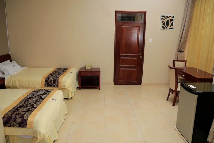 Room 5 of 27