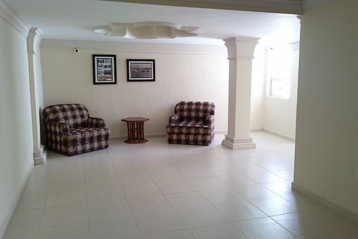 Ballroom/Hall 31 of 36