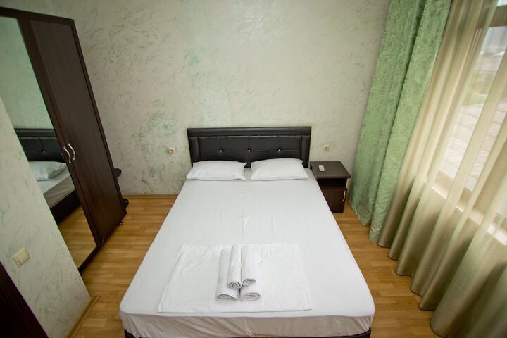 Room 46 of 93