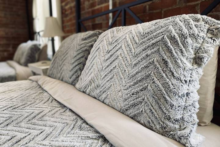 Luxury Studio Queen Bed (20 of 22)