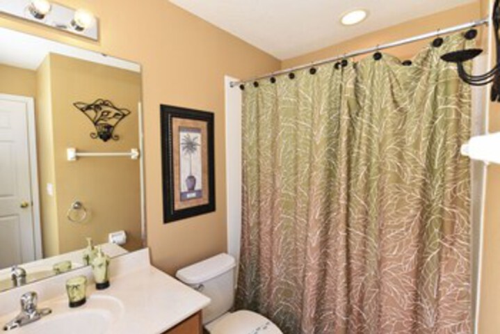 Room 7 of 27