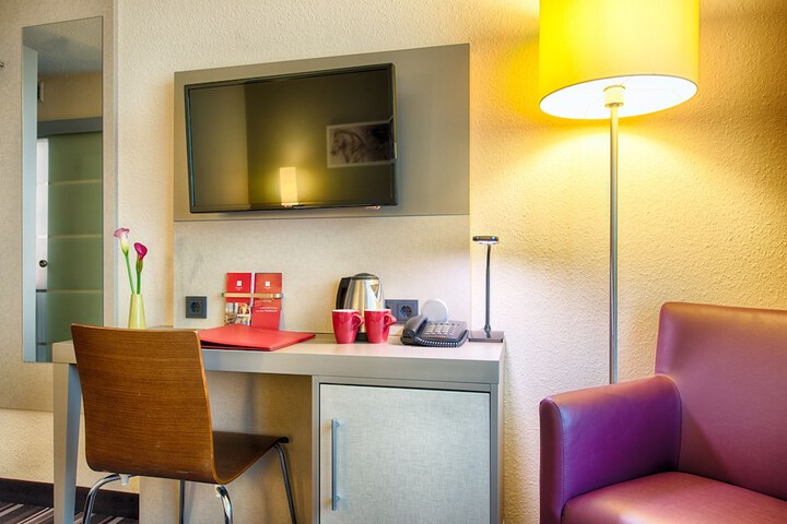 Room 15 of 91
