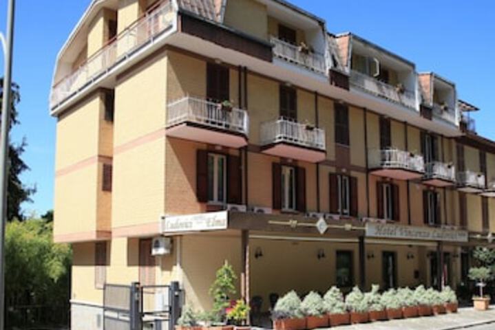 Hotel 4 of 4