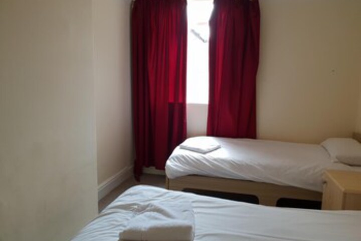 Room 18 of 30