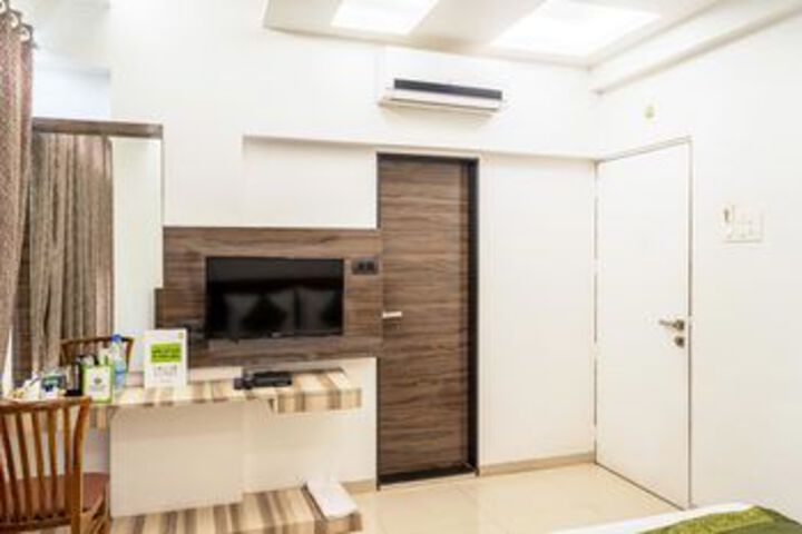 Room 10 of 41