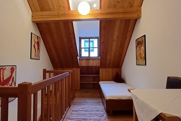 Room 16 of 91