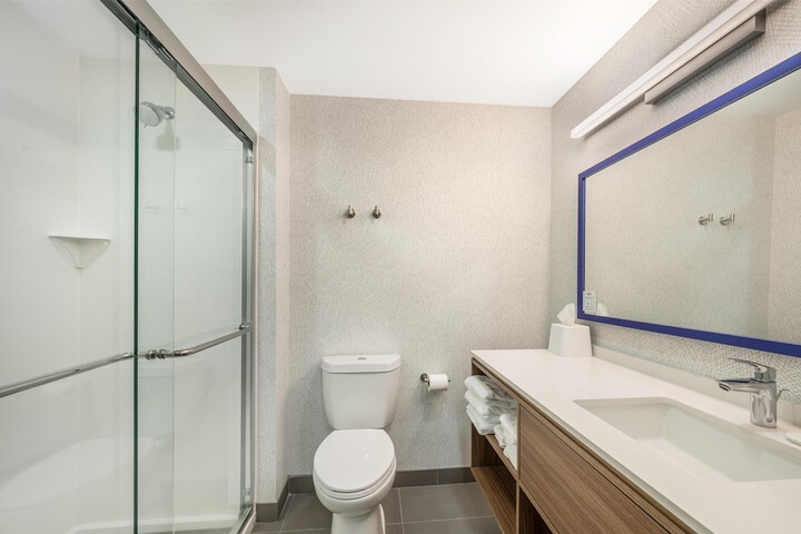 Bathroom shower
