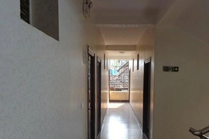 Room 9 of 9