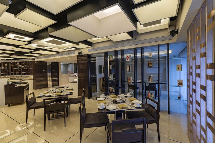 Dining Photos