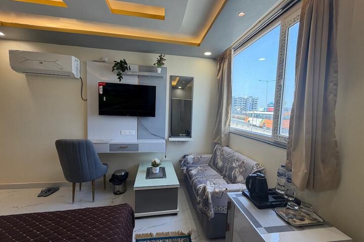 Room 10 of 40