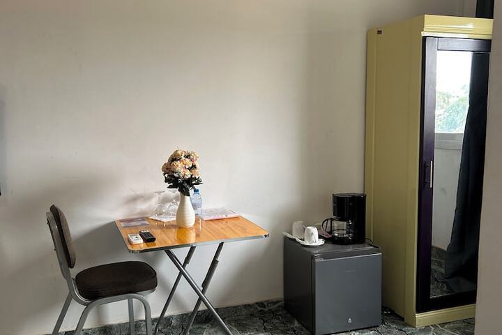 Room 199 of 307