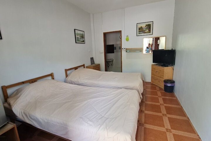 Room 42 of 55
