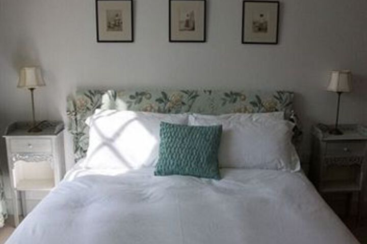 Room 6 of 6