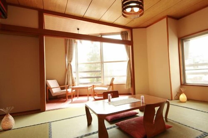 Room 13 of 49