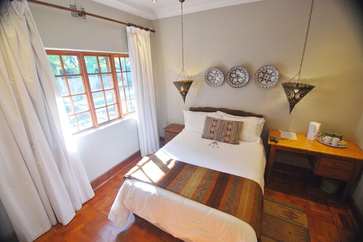 Room 3 of 60