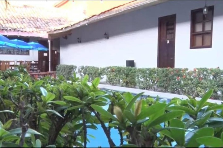 Hotel Exterior 14 of 18