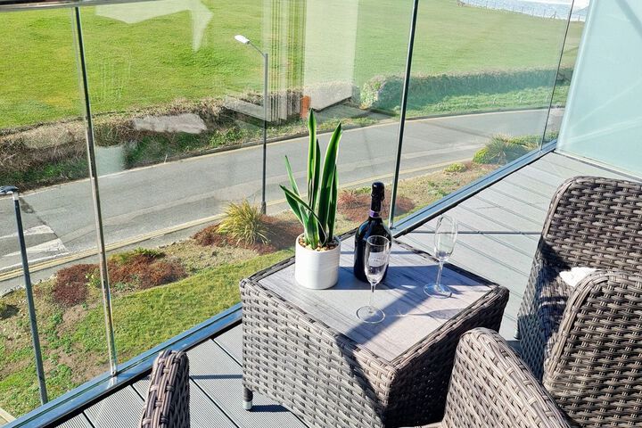 Terrace/Patio 4 of 40