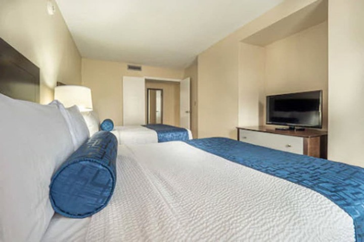 1 King Bed Suite (4 of 31)