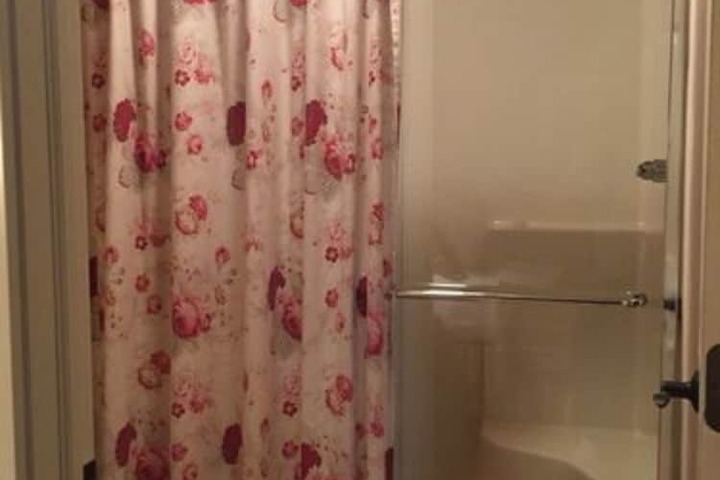 Room 22 of 38