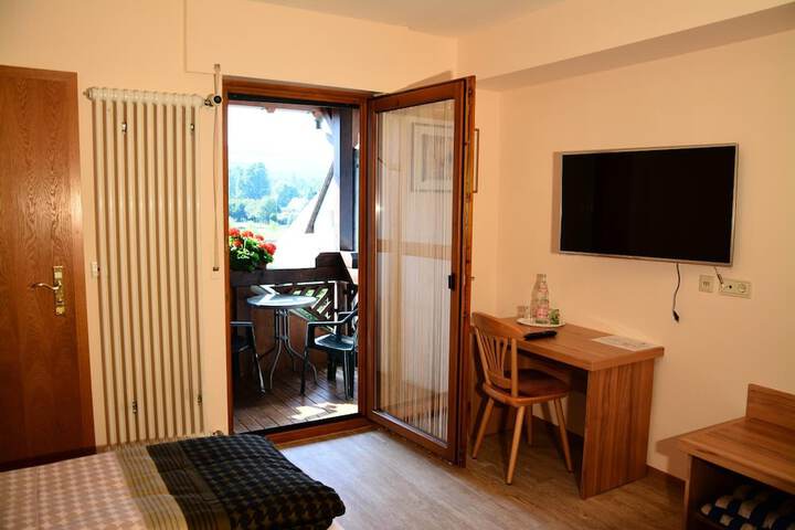Room 10 of 44