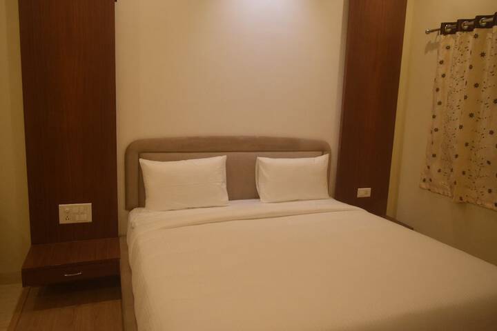 Room 5 of 58