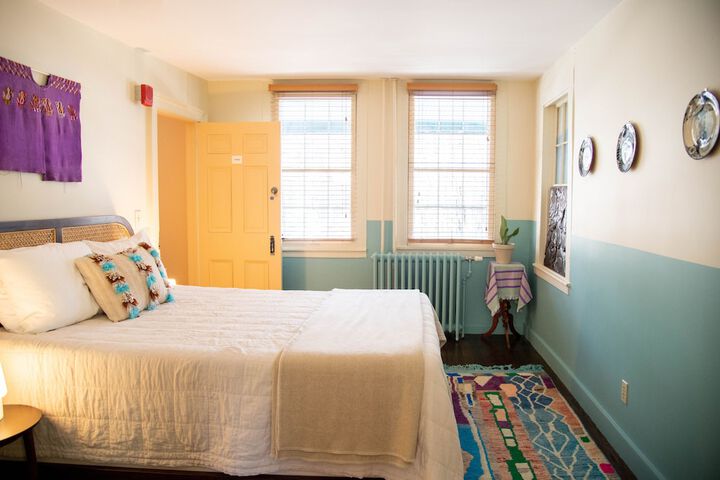 Room 30 of 126