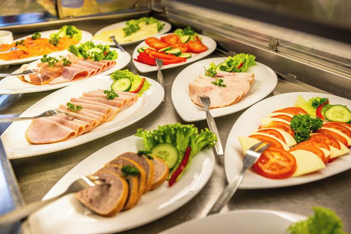 Dining 52 of 74
