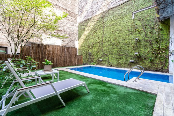 Pool 145 of 181