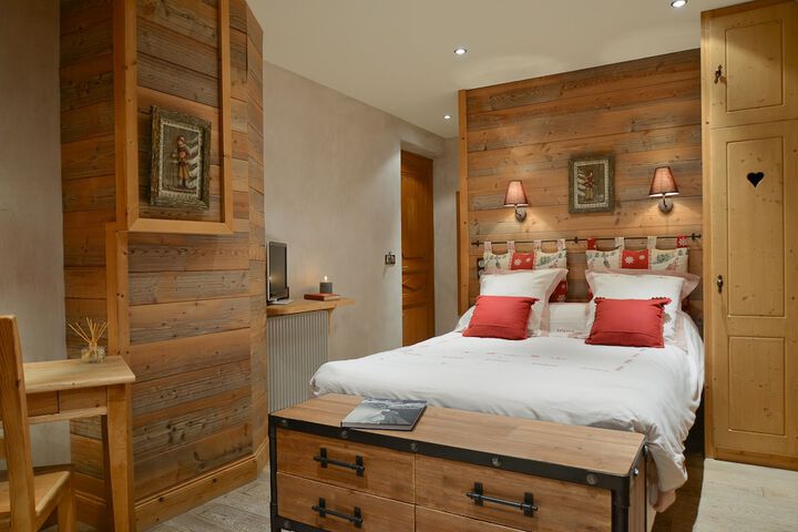 Room 5 of 56