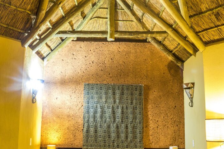 Room 6 of 30