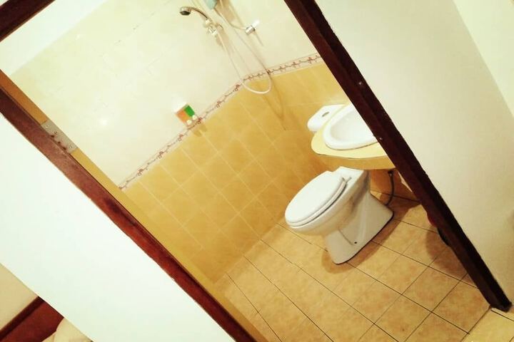 Room 13 of 20