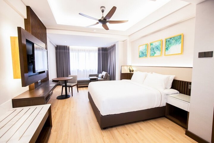 Room 3 of 22