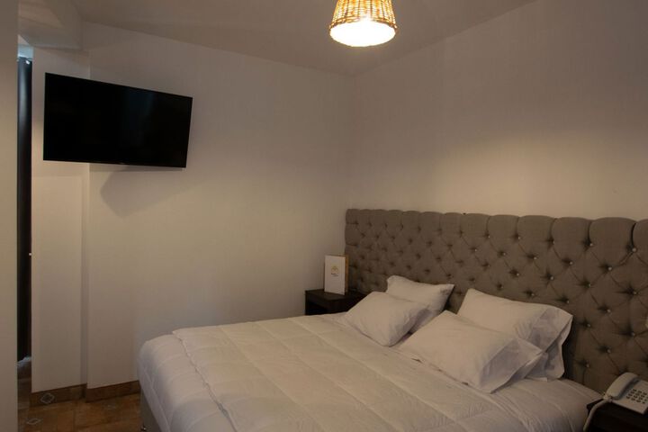 Room 34 of 44