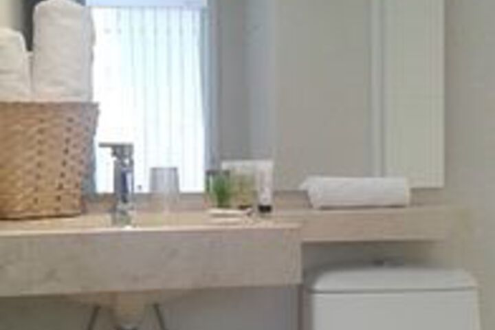 Room 2 of 22