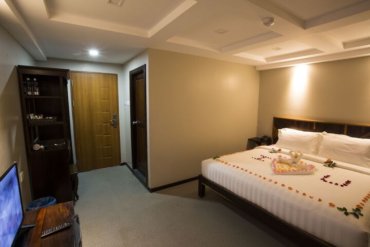 Room 7 of 57