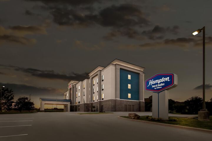 Hotel 52 of 53
