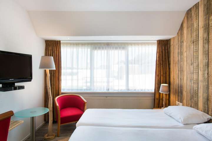 Room 12 of 67