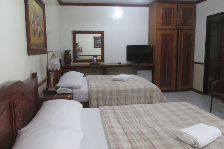Room 7 of 51