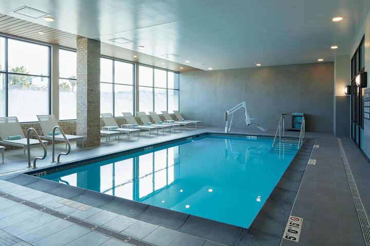 Pool 42 of 86