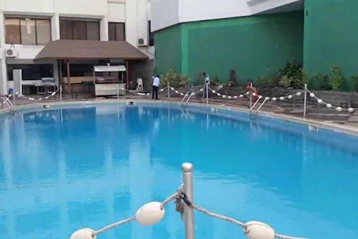 Pool 4 of 27