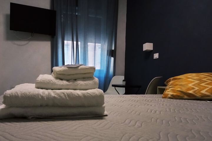 Room 17 of 32