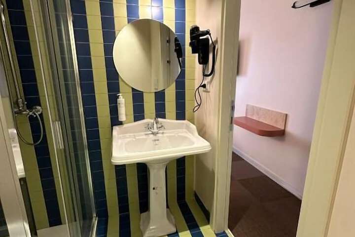 Room 47 of 55