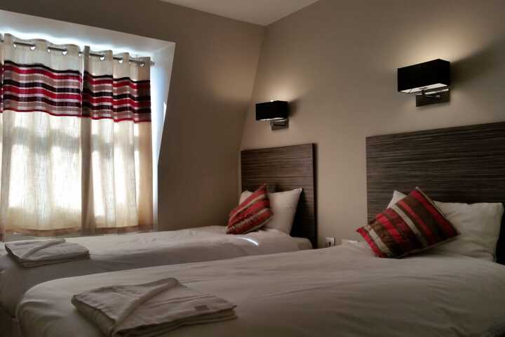 Suite Room