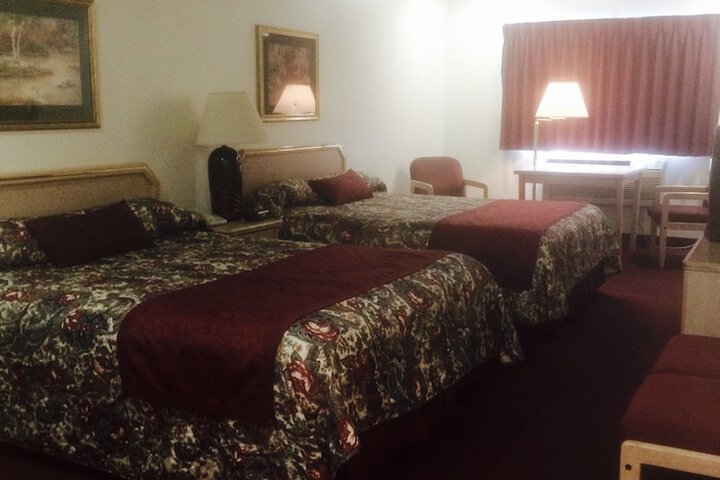 Room 3 of 10