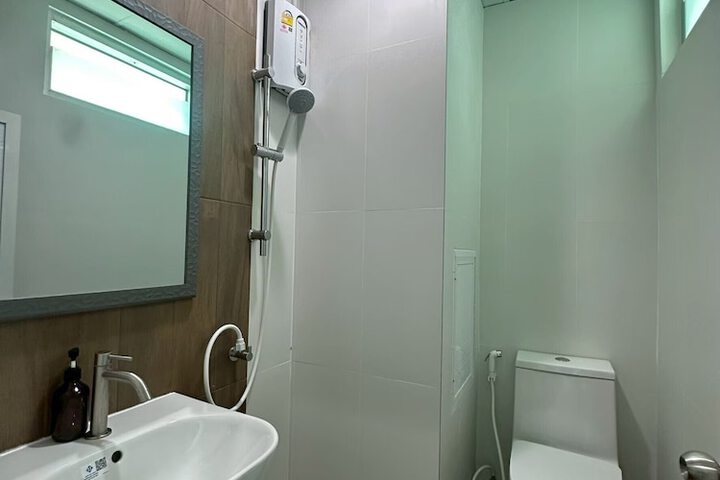 Room 156 of 167