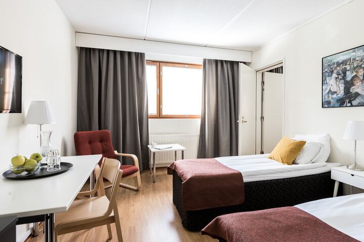 Room 5 of 41