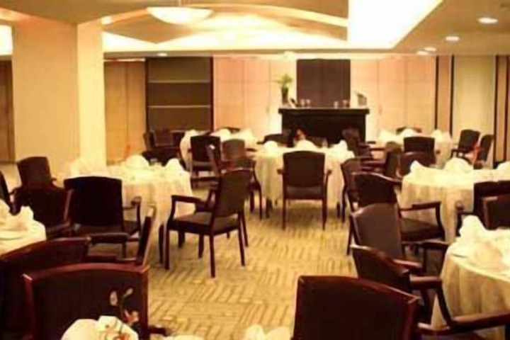 Dining 44 of 56